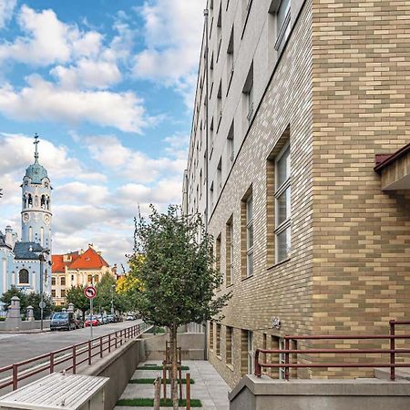 Main City Center - Luxury - Free Parking - City View Bratislava Exterior foto